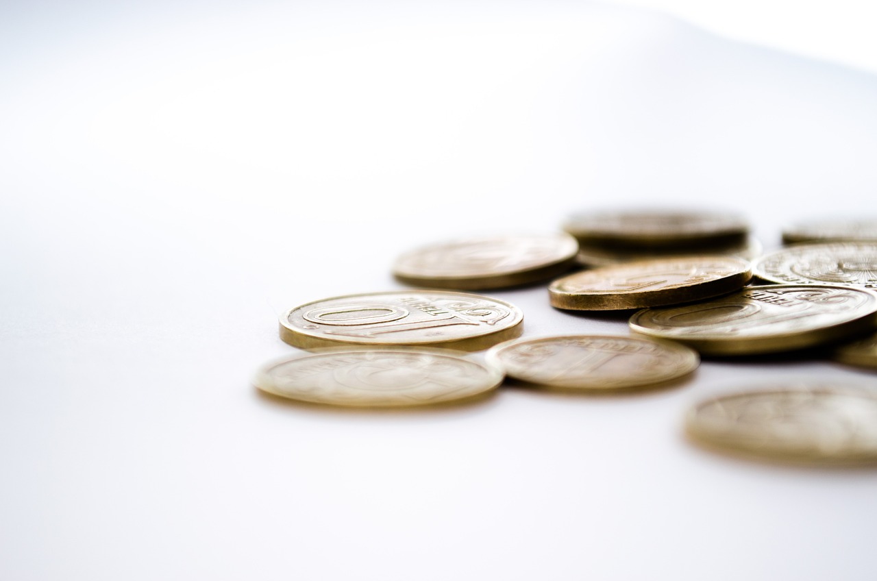 Evaluating the Performance of DeFi Tokens in 2025